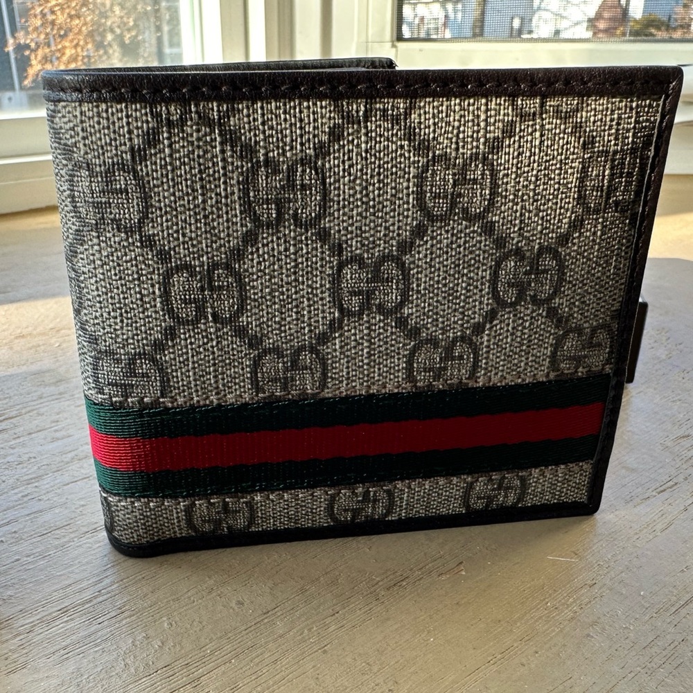 Gucci GG Supreme Canvas Bifold Wallet with Green and Red Web Stripe - Picture 2 of 15